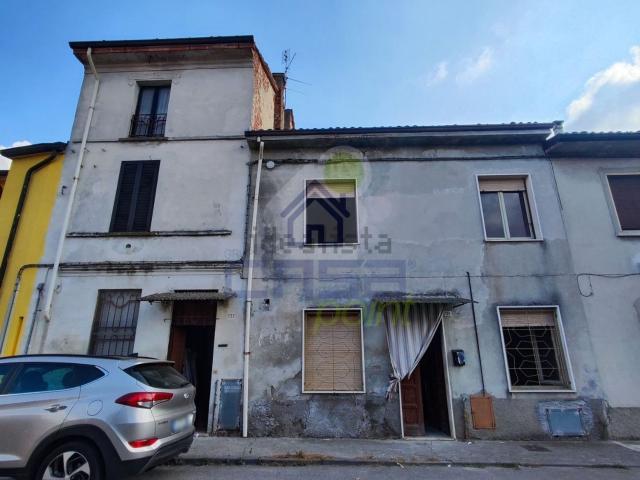 Casa in vendita a Vescovato, Lombardia