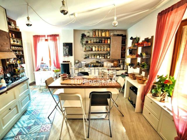 Casa in vendita a Comunità Alto Garda e Ledro, Dro