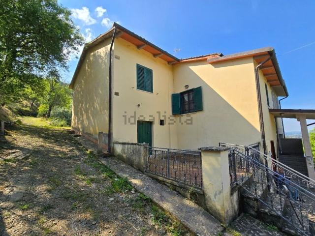 Casa in vendita a Castiglion Fiorentino, Toscana