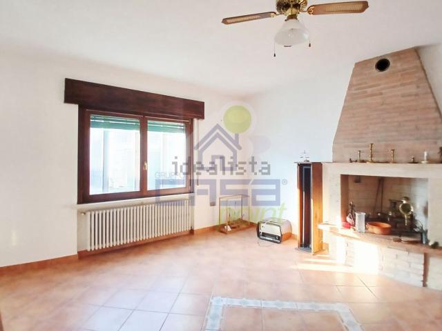 Casa in vendita a Bozzolo, Mantova