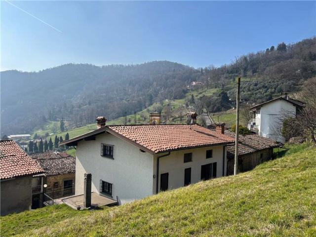 Casa in vendita a Foresto Sparso, Lombardia