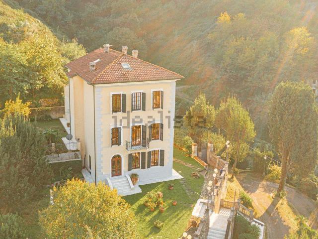 Casa in vendita a Pontecimato, Carrara
