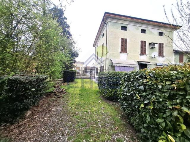 Casa in vendita a Castelvetro Piacentino, Reggio Emilia