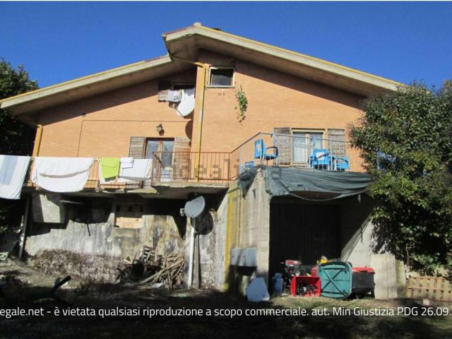 Casa in vendita a Urbino, Pesaro e Urbino