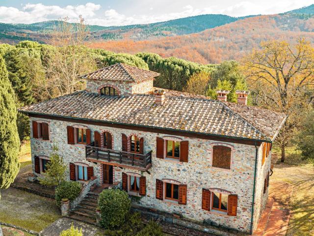 Casa in vendita a Monticiano, Toscana