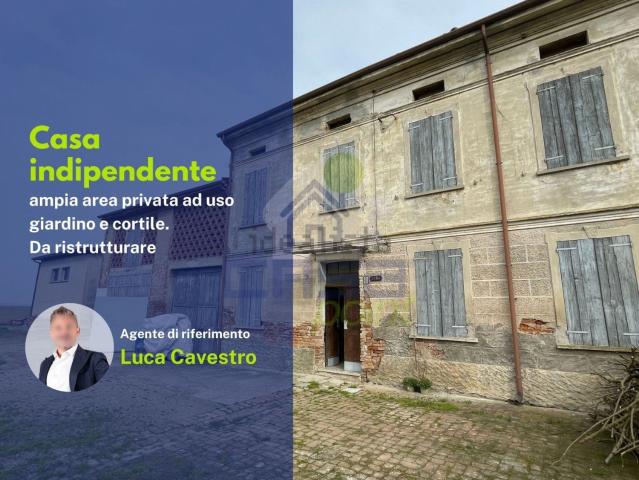 Casa in vendita a Fenilrosso, Viadana
