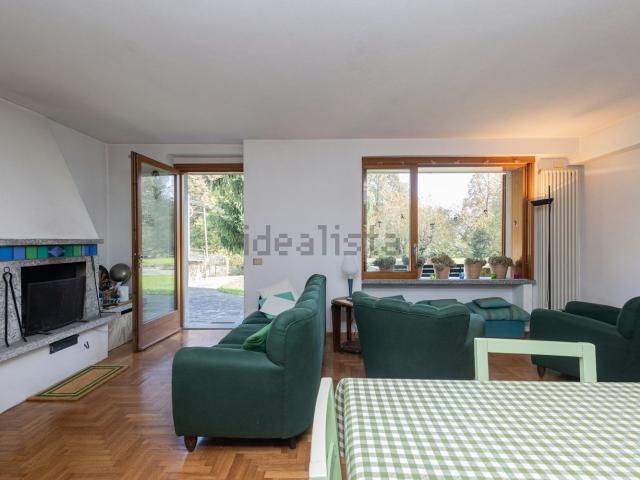 Casa in vendita a Caglio, Lombardia