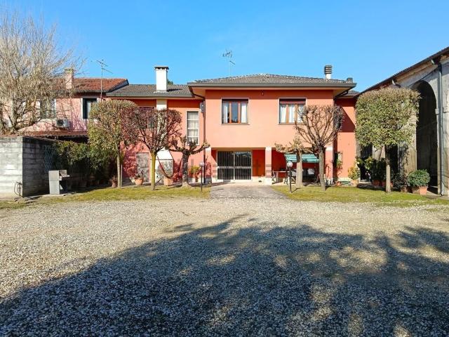 Casa in vendita a Canove, Legnago