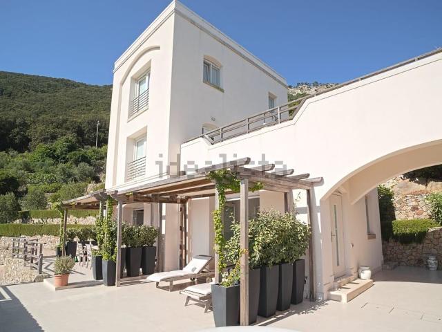 Casa in vendita a Isola del Giglio, Giglio Castello