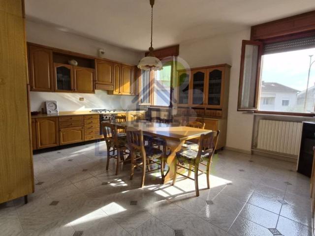 Casa in vendita a Bassa Reggiana, Re
