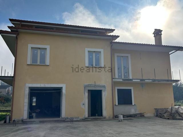 Casa in vendita a Sant'apollinare, Lazio