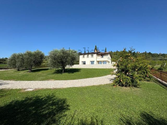 Casa in vendita a Domegliara, Sant'ambrogio Di