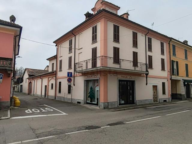 Casa in vendita a Dorno, Lombardia