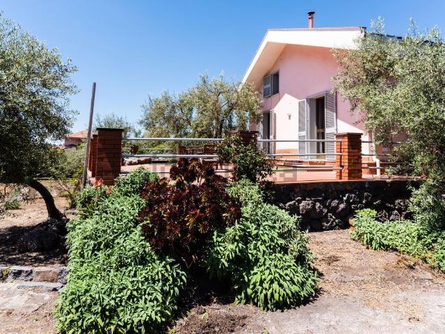 Casa in vendita a Villaggio del Pino, Belpasso