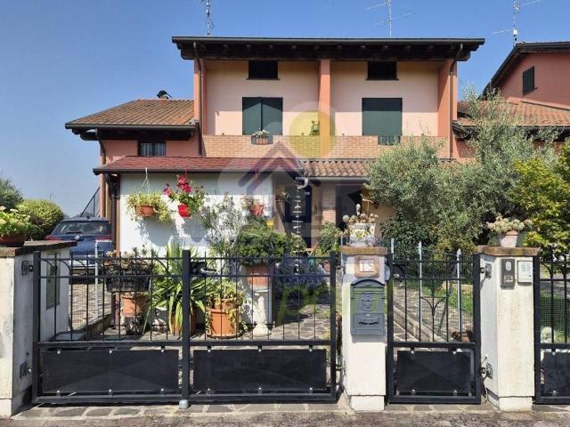 Casa in vendita a San Girolamo, Guastalla