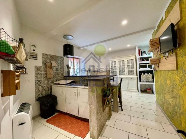 Casa in vendita a Ziano Piacentino, Reggio Emilia