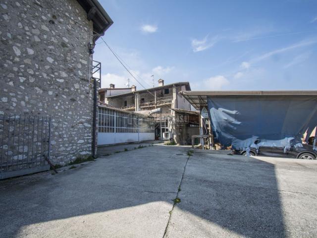 Casa in vendita a Comunità montana della Valle Sabbia, Roè Volciano
