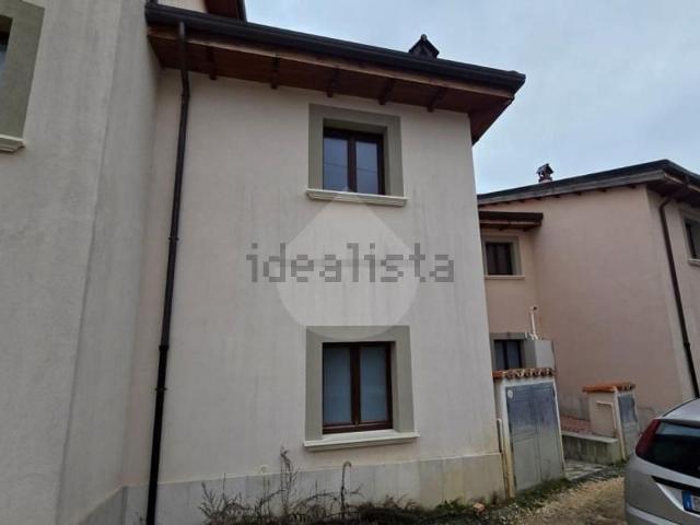 Casa in vendita a Borgo Rivera, Tornimparte