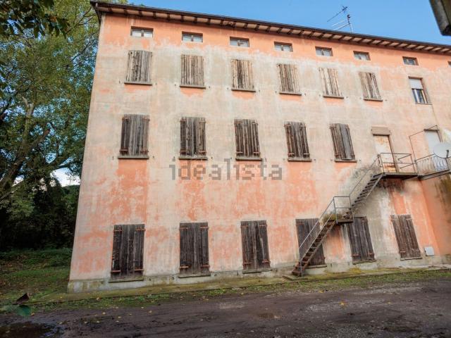 Casa in vendita a Collecchio, Reggio Emilia
