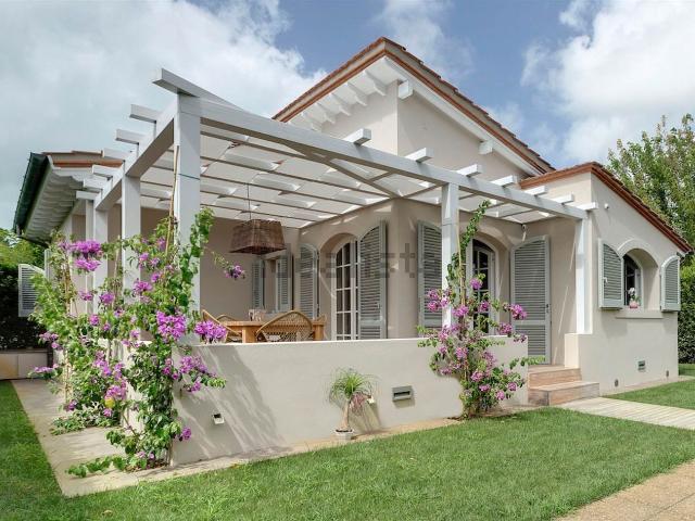 Casa in vendita a Marina di Pietrasanta, Pietrasanta