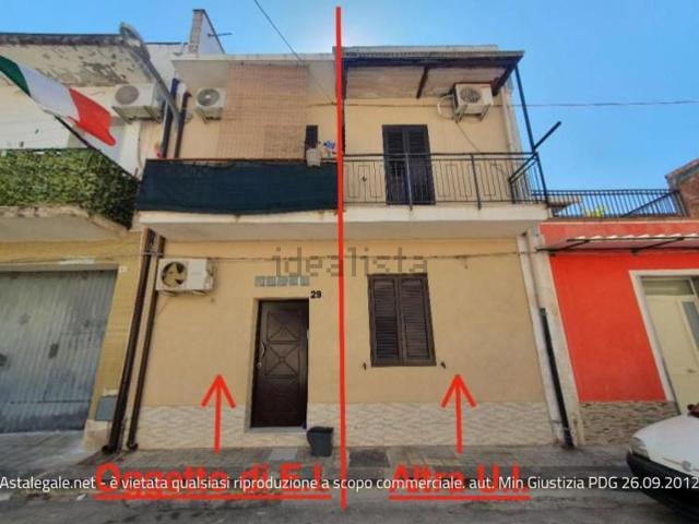 Casa in vendita a Floridia, Siracusa