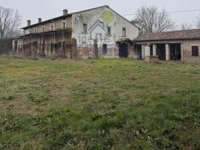 Casa in vendita a Viadana, Lombardia