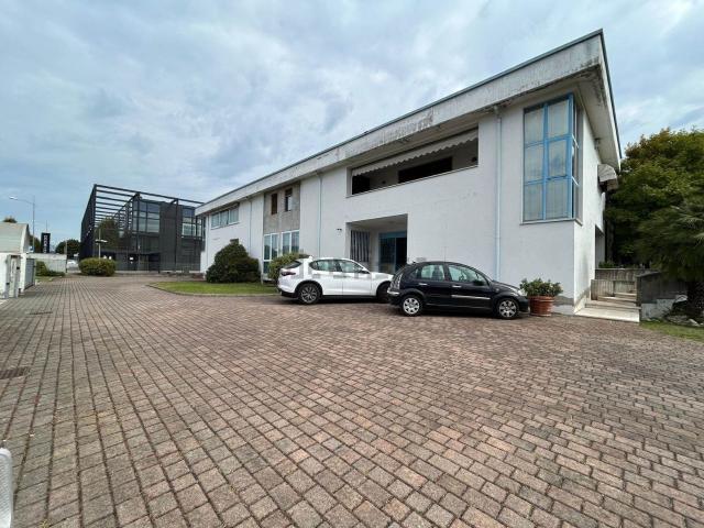 Casa in vendita a Trissino, Veneto