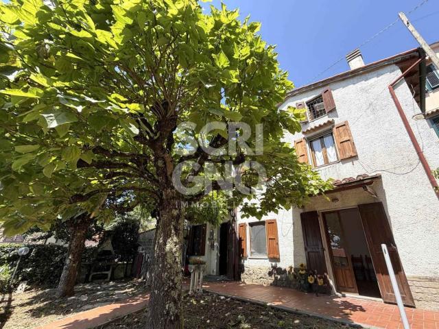 Casa in vendita a Pistoia, Toscana