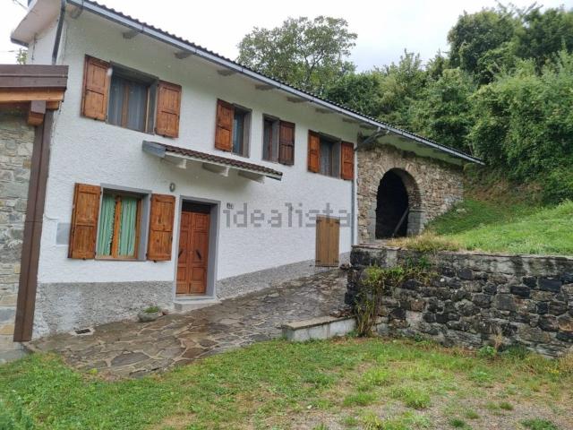 Casa in vendita a Appennino Reggiano, Re