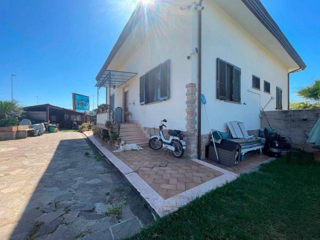 Villa Indipendente in vendita a Quartiere 4, Firenze