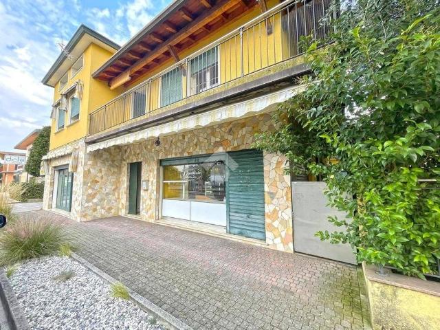 Villa Indipendente in vendita a Fontaniva, Veneto