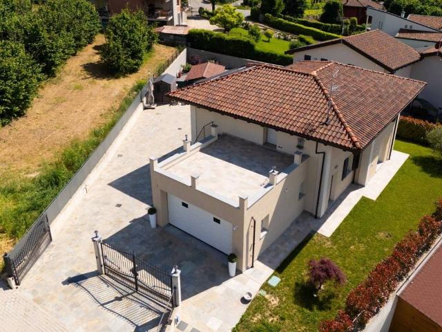 Villa Indipendente in vendita a Piemonte, Cuneo