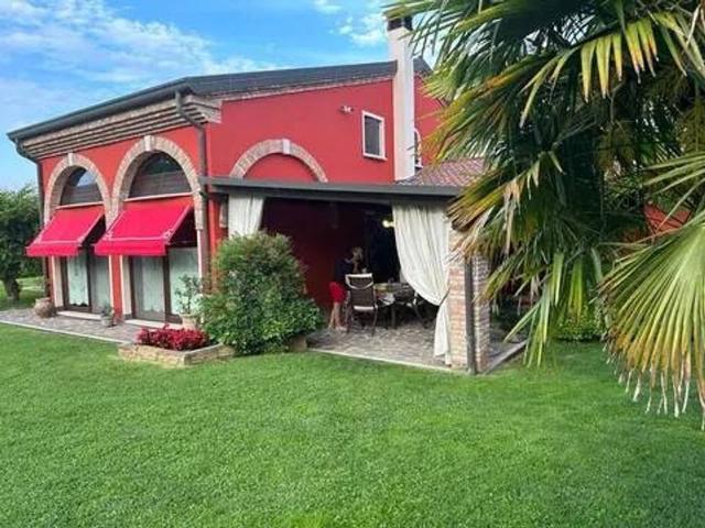 Villa Indipendente in vendita a Marcon, Veneto