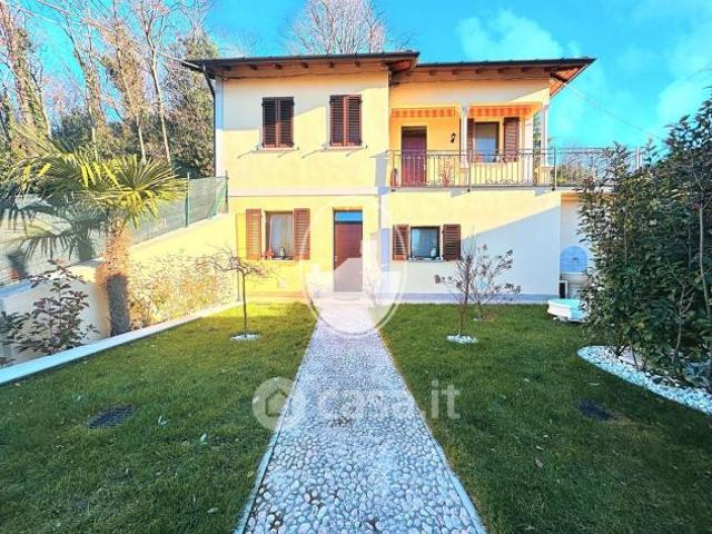 Villa Indipendente in vendita a Comunità Montana Valli del Verbano, Gavirate