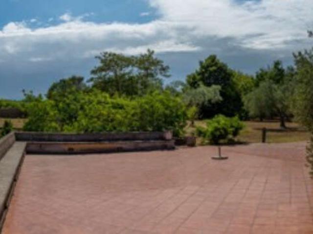 Villa Indipendente in vendita a Municipio Roma XV, Roma Capitale