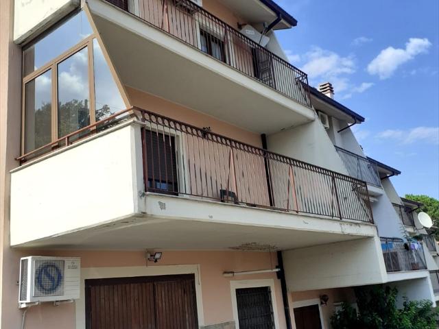 Villa Indipendente in vendita a Torre De' Passeri, Abruzzo