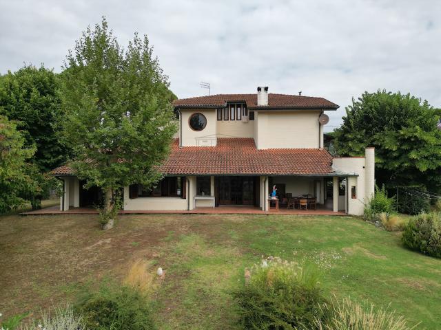 Villa Indipendente in vendita a Camigliano Santa Gemma, Capannori