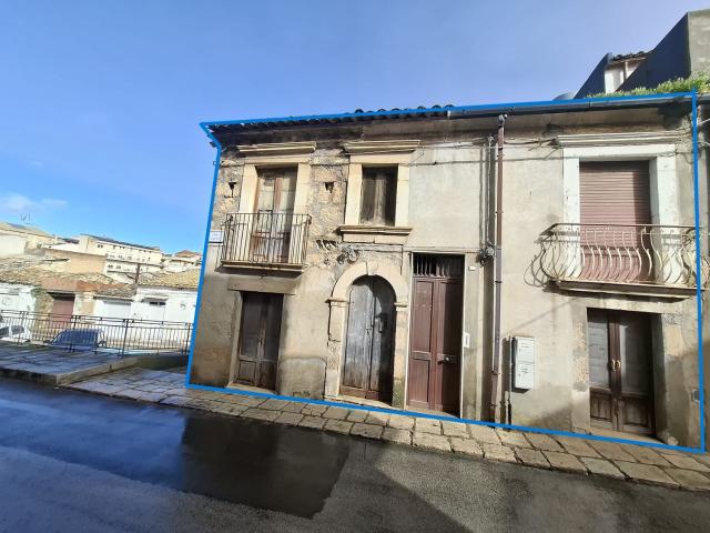 Villa Indipendente in vendita a Vittoria, Sicilia