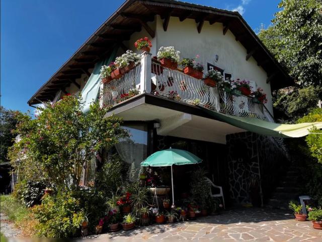 Villa Indipendente in vendita a Pontinvrea, Liguria