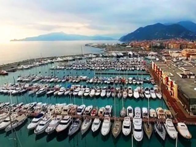 Villa Indipendente in vendita a Lavagna, Liguria