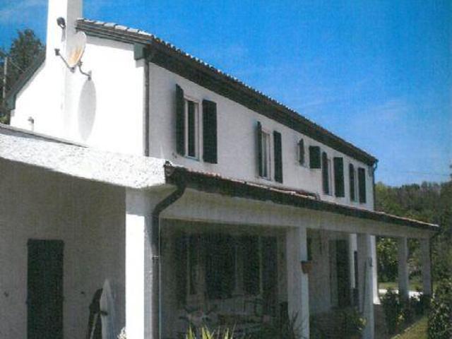 Villa Indipendente in vendita a Cerreto, Marche