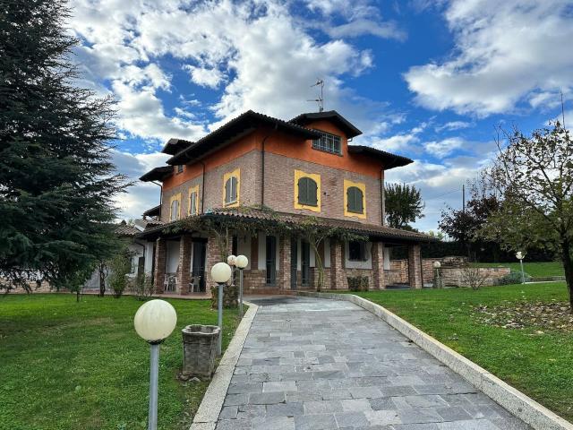 Villa Indipendente in vendita a Piemonte, Alessandria