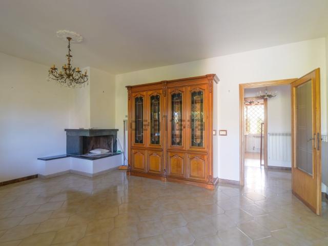 Villa Indipendente in vendita a Madonnetta, Roma Capitale
