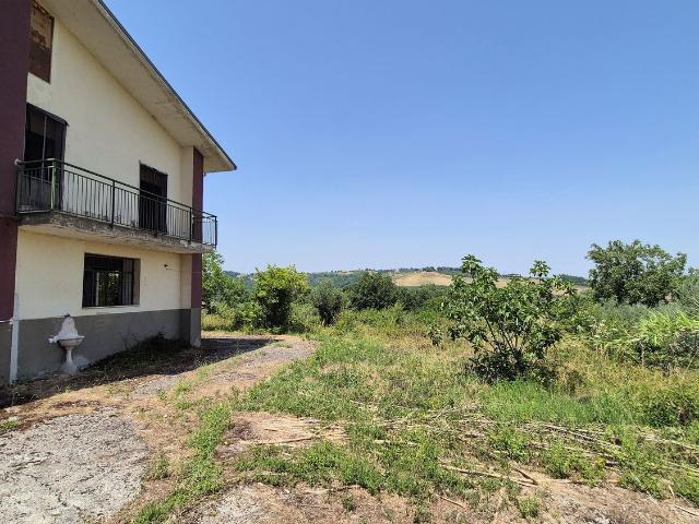 Villa Indipendente in vendita a San Mango Sul Calore, Campania