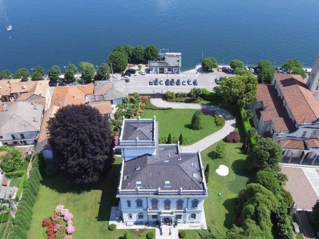 Villa Indipendente in vendita a Villa Lesa, Piemonte