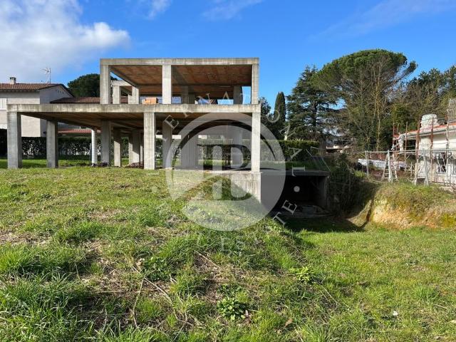 Villa Indipendente in vendita a San Concordio, Bagni Di Lucca Ponte