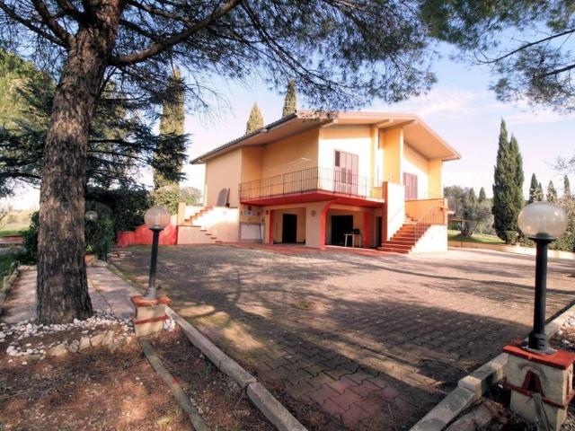 Villa Indipendente in vendita a Unione dei Comuni Circondario dell'Empolese Valdelsa, Montespertoli