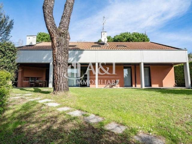 Villa Indipendente in vendita a Nibionno, Lombardia