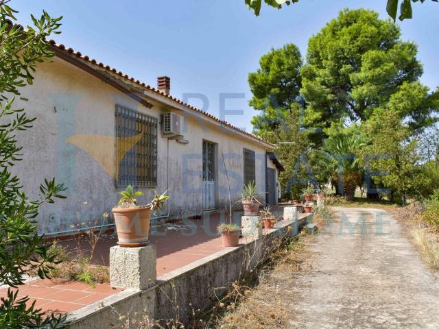 Villa Indipendente in vendita a Campello Sul Clitunno, Umbria