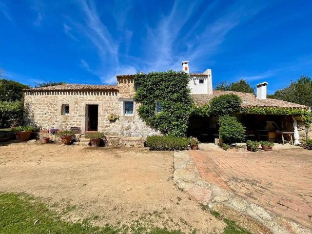 Villa Indipendente in vendita a San Pantaleo, Sardigna/Sardegna